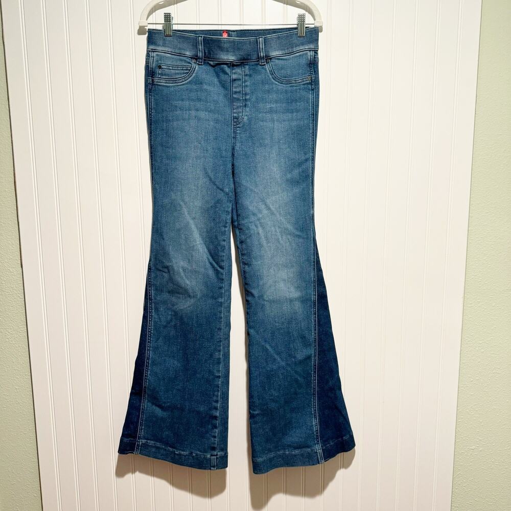 Spanx High Waisted Flare Jeans Two Tone Denim Pull On Size Medium - Picture 2 of 7